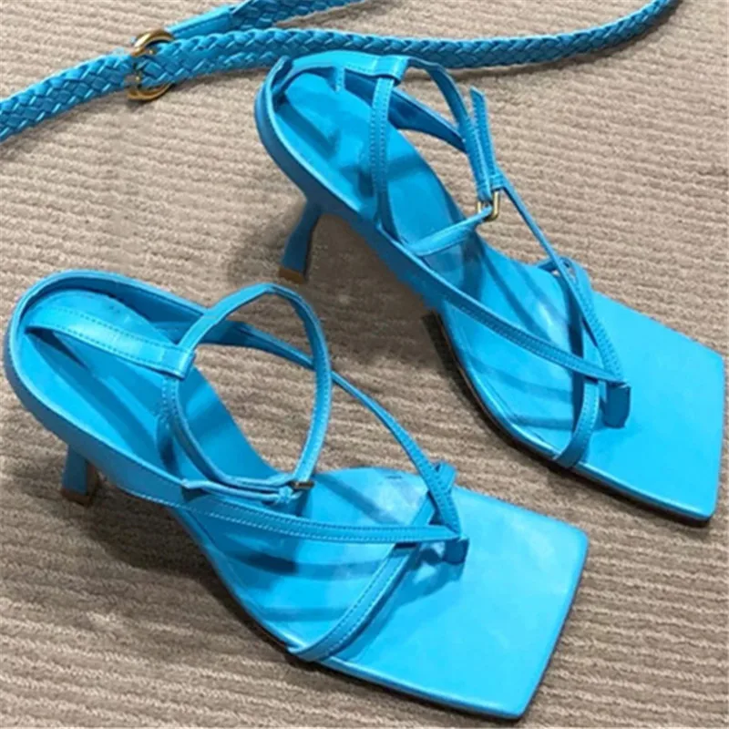 Туфли с перекрестной шнуровкой; Zapatos De Mujer; сандалии с квадратным носком; женская обувь; тонкий каблук сандалии; Mujer; коллекция года; обувь с пряжкой; слинбэки