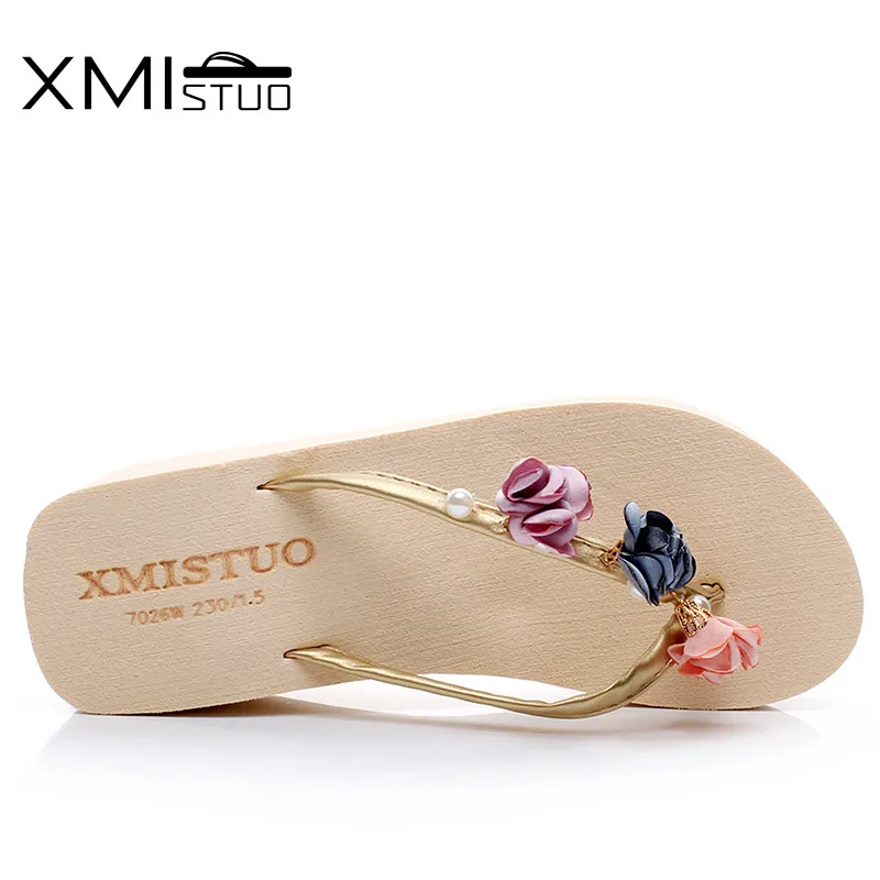 Модные женские шлепанцы XMISTUO летние пляжные Шлёпанцы на танкетке