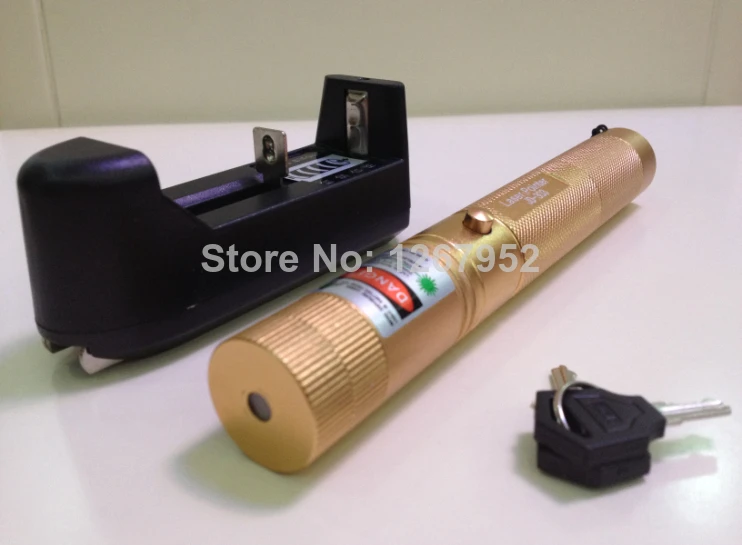 SJ98-2015-new-cost price 10000mw 532nm high powere Focusable SDLaser 303 2in1 green laser pointer with charger battery burning M |