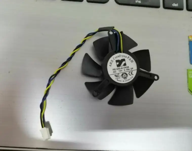 Gigabyte FS1250-S2053A 12V 0.19A 3-провод вентилятора видеокарты с 4,5 см в диаметре