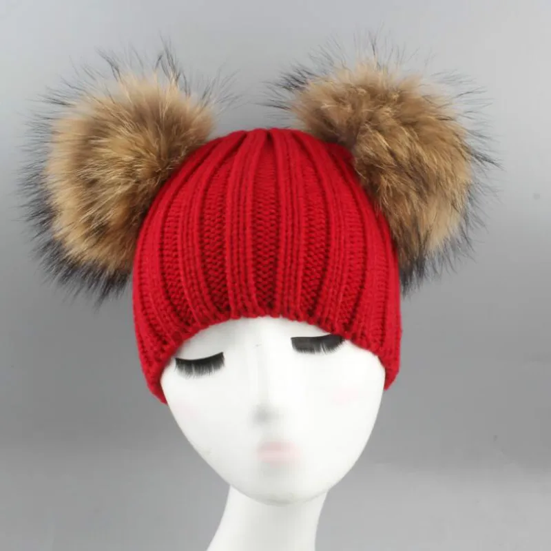 Детская зимняя шапка с двумя помпонами из натурального меха енота 15 см|raccoon fur