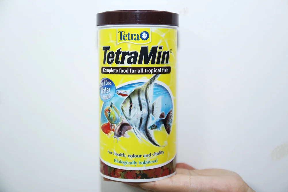 TetraMin 250ml 52g TetraMin тетра Рубин корм для тропических рыб поплавок штапельного хлопья устройство подачи в канистру аквариум aitum angelfish Дискус аквариум - Цвет: TetraMin 250ml 52g