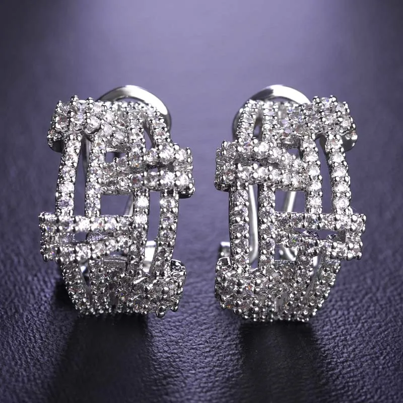 Женские свадебные серьги Blucome золотого цвета из меди с микрозакрепкой и черным