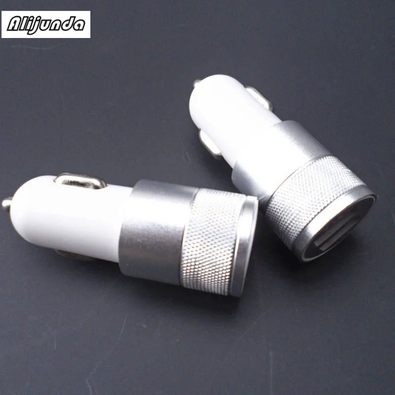 Автомобильное зарядное устройство с двумя портами USB 2 1 в маленькое