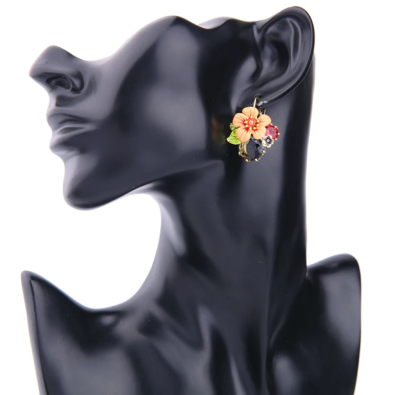 Кластерные серьги от кутюр с большим цветком и эмалью из стекла золотого цвета