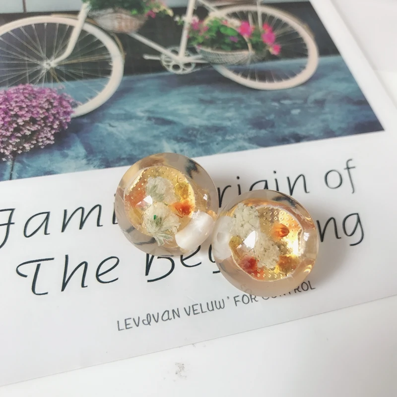 

Orange Mixed Round Dried Flower Sweet Clip Earring