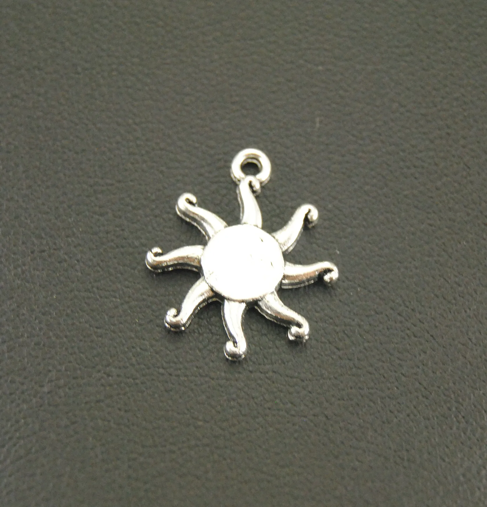 30 шт. Бронзовые Подвески для ювелирных изделий 19x17 мм|sun charm pendant|sun charmpendant charms |