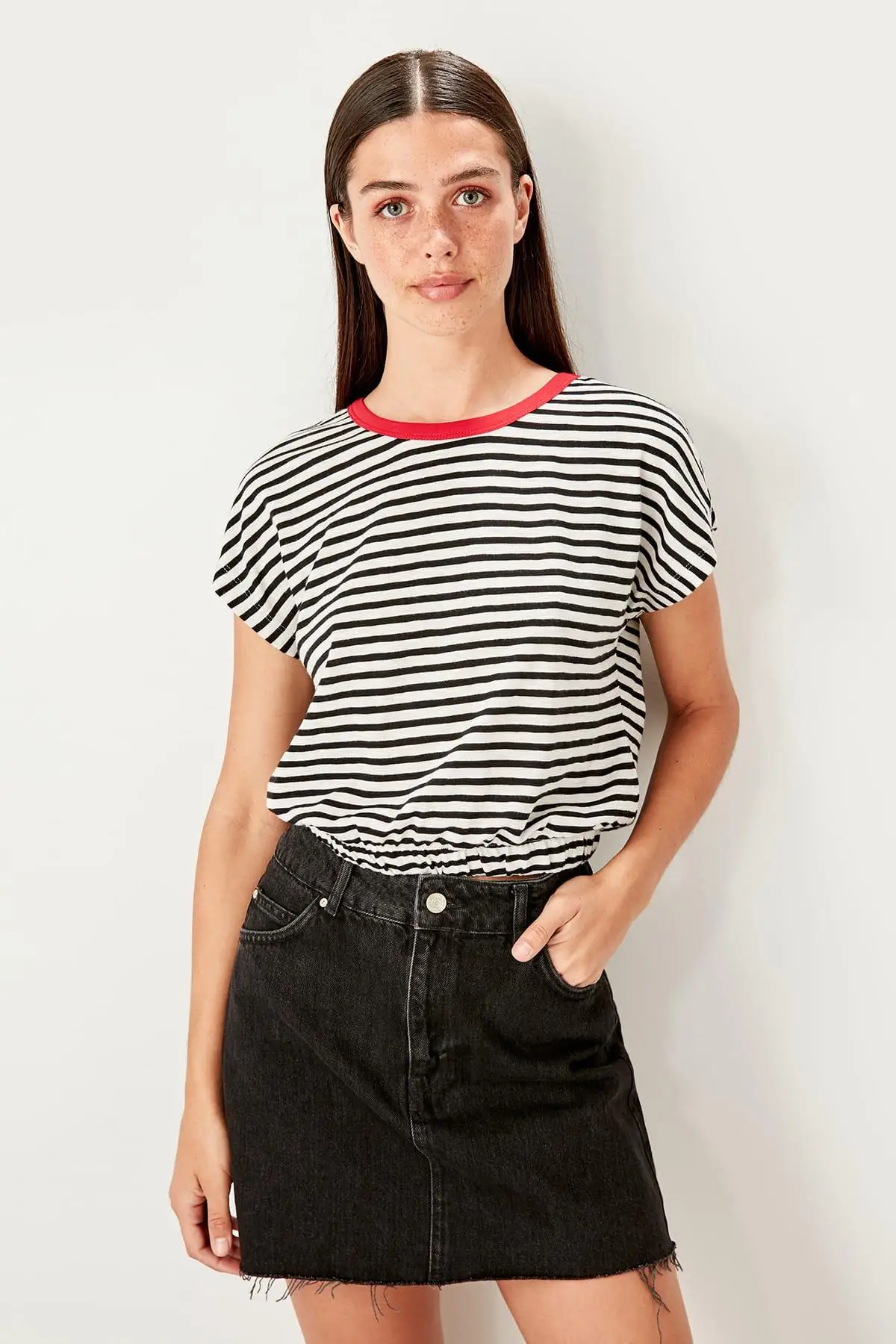 Trendyol Черные Полосатые Базовые Трикотажные футболки TWOSS19TS0307|Футболки| |