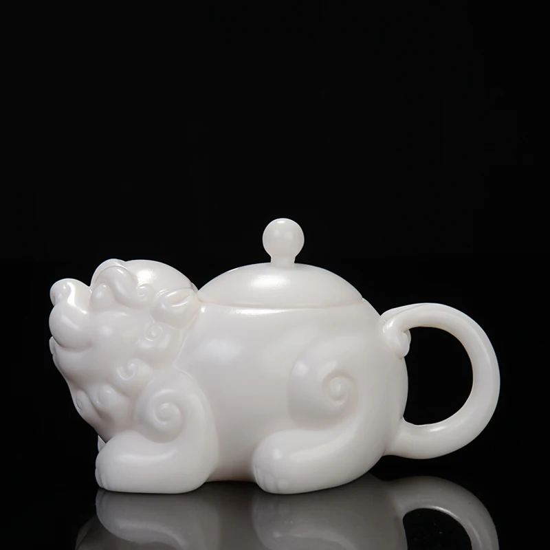 

120 ml Chinese Master Handmade Lucky Small Teapot Dehua White Porcelain Kung Fu Tea Pot Boutique Collection Home Decoration Gift