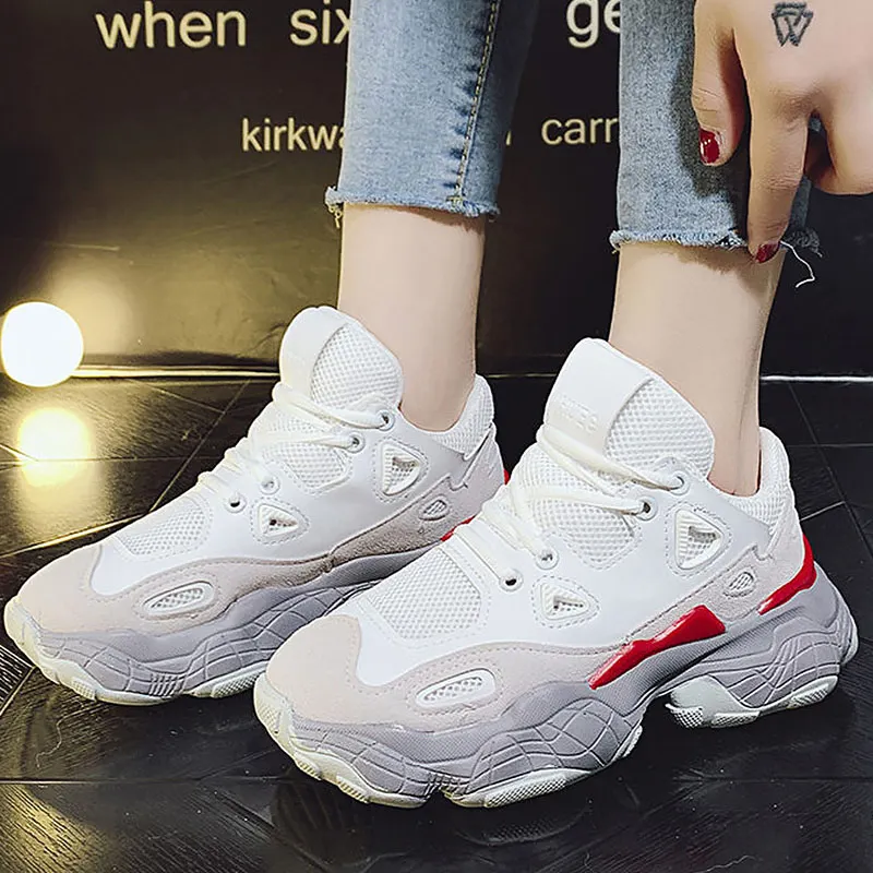 White Кроссовки на платформе; Бежевая обувь; Разноцветные Женские кроссовки из сетчатого материала на шнуровке; обувь для папы из искусственной кожи; удобная Массажная обувь; Zapatos de mujer - Цвет: White
