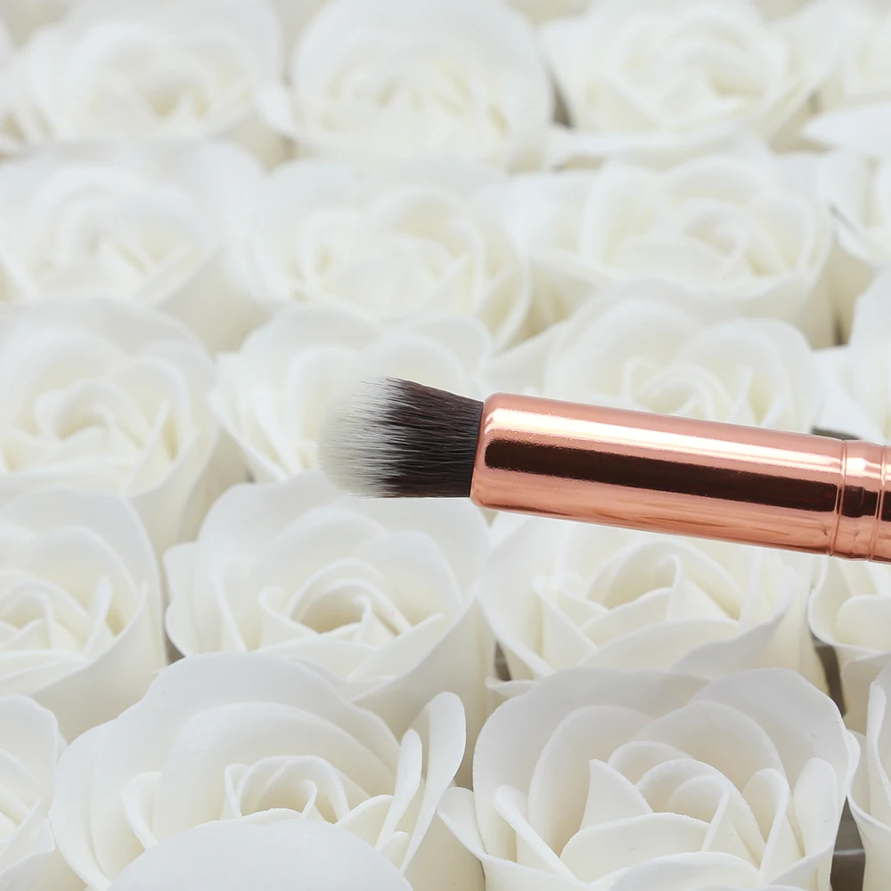 Консилер Rosegold буферная Кисть для нанесения и смешивания консилера корректора