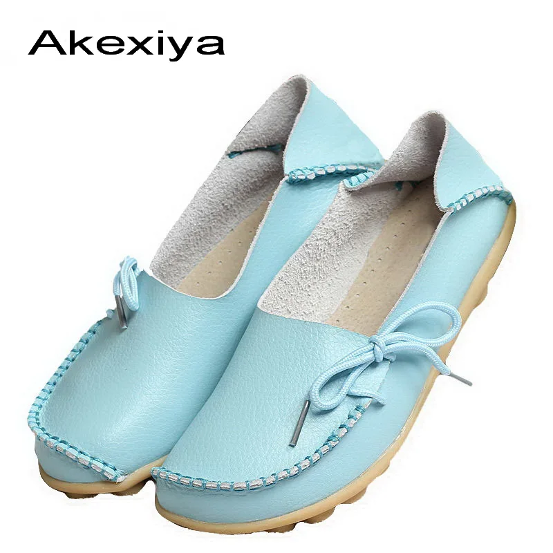 Женская обувь на плоской подошве из натуральной кожи Мокасины Лоферы для мам