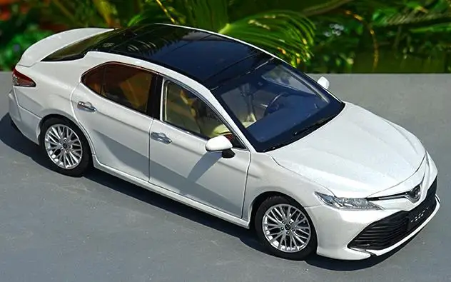 Regular version 1:18,, TOYOTA CAMRY, новая спортивная версия, модель из сплава, имитация металла, литье под давлением, модель автомобиля, Изысканные Подарки - Цвет: Regular version