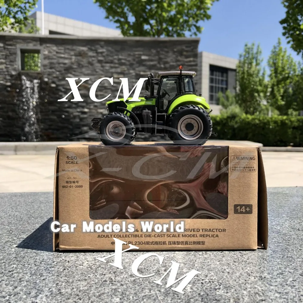 Модель под давлением для четырехколесного трактора 1:50 + небольшой подарок!| |