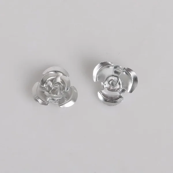 Silver 100 шт./лот, 6 мм, 8 мм, 12 мм, 3D Мини Алюминиевые бусинки с розами для украшения свадеб, рукоделия, драгоценности для скрапбукинга - Цвет: Silver