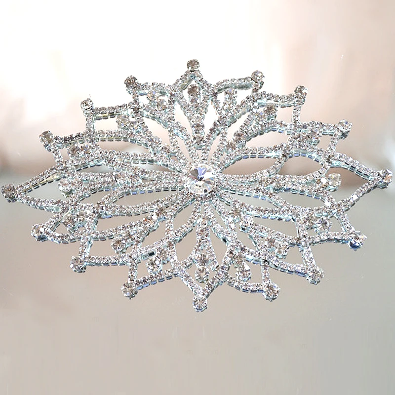 Цветок сетки сверло из драгоценного металла на цепи украшения Свадебные Платья