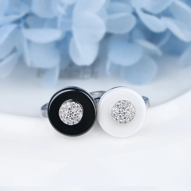 Женское керамическое кольцо с фианитом темпераментное геометрическим рисунком