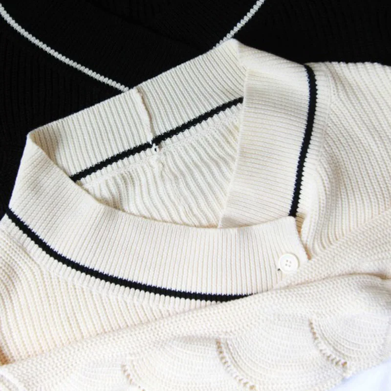 

OXANT Sexy Crop Tops Sweater Women V Neck Batwing Sleeve Knitting Cardigan Coat Female Fashion Casual Clothes 2019 Autumn