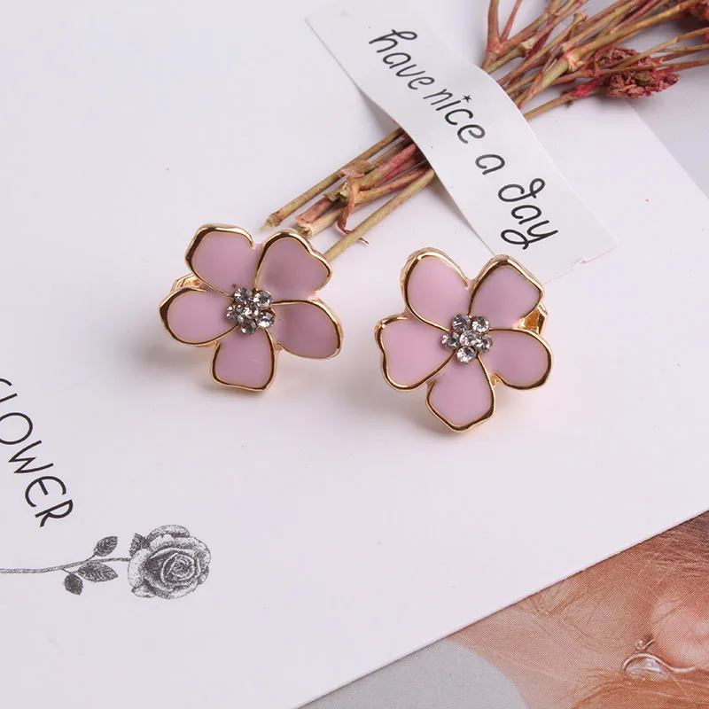 JIOFREE Korea Style Flower Shape Enamel Clip on Earrings Without Piercing for Girls Party Cute Lovely No Hole Ear Clip jewelry images - 6