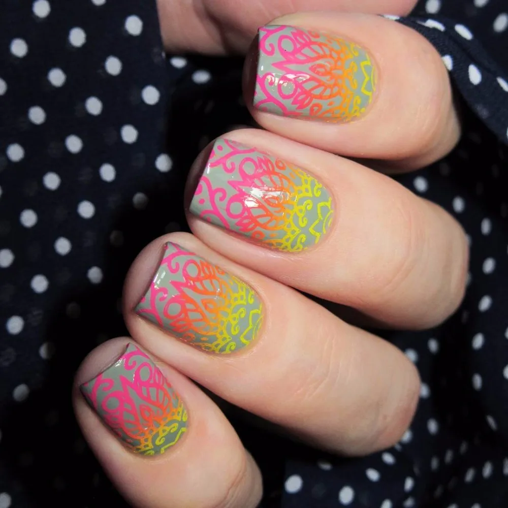 KADS Новый Элегантный Цветок Печати Трафарет Искусства Ногтя Пластины Для