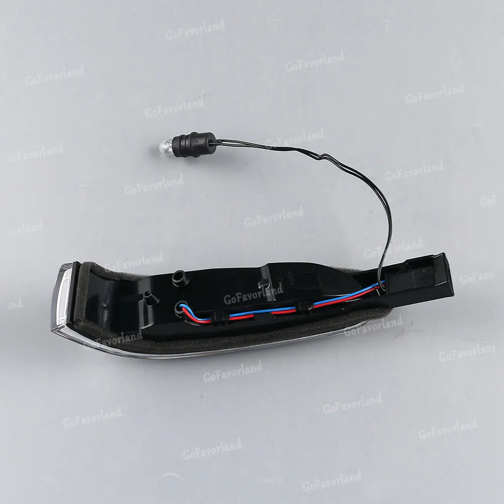 Световой индикатор поворота переднего левого или правого зеркала двери 1648200521