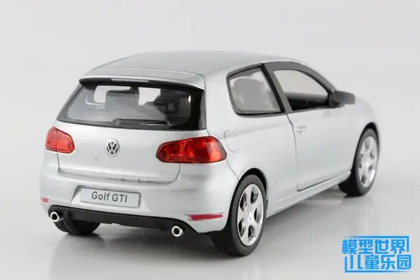 Free shipping silver Alloy model car toy 1:36 Volkswagen Golf double open the door back of |