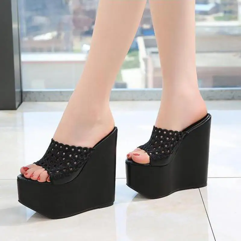 

High Heel Slippers Female Summer 2019 New Platform Sexy Slippers Holes Peep Toe Wedge Sandals Womens