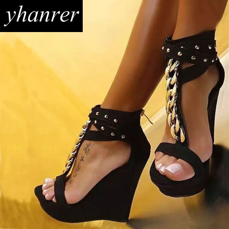 Женские туфли на танкетке 15 см пикантные лодочки с заклепками и металлической