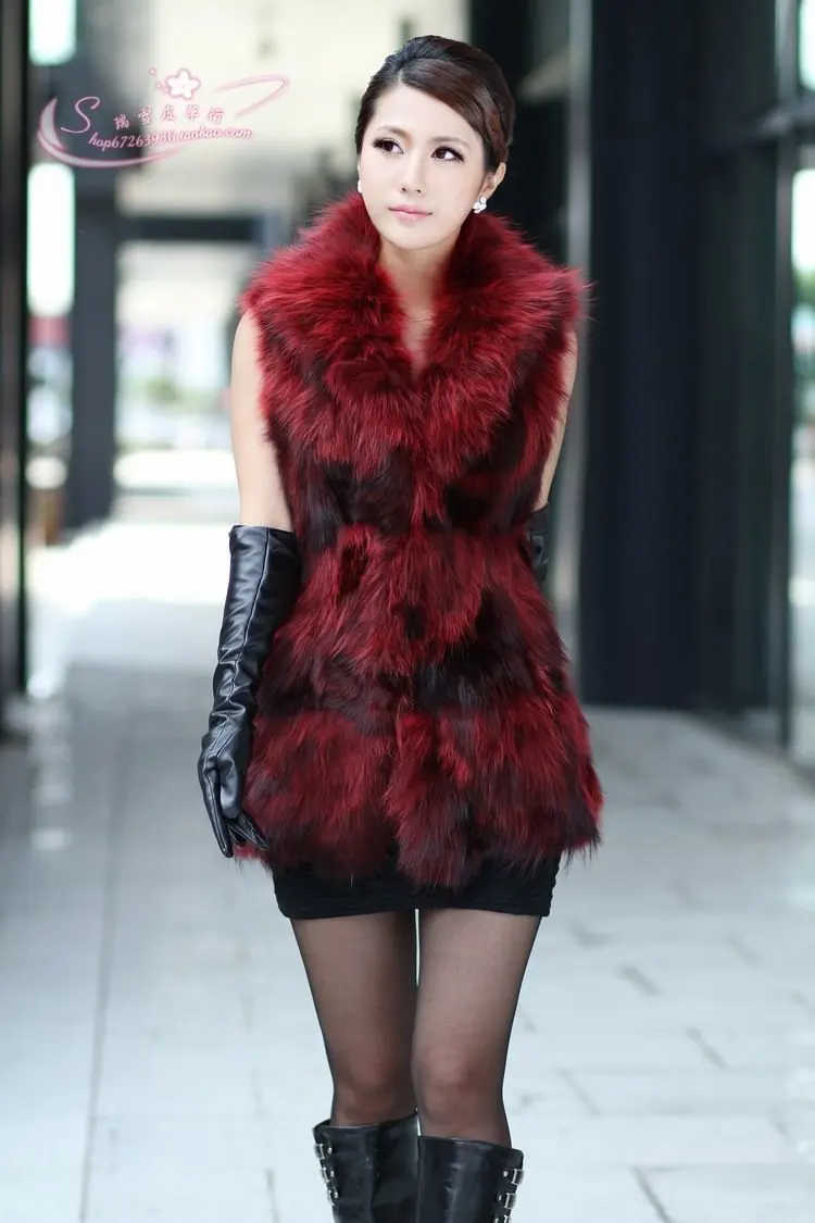 Роскошный женский жилет из натурального меха енота с ремнем зимний модель