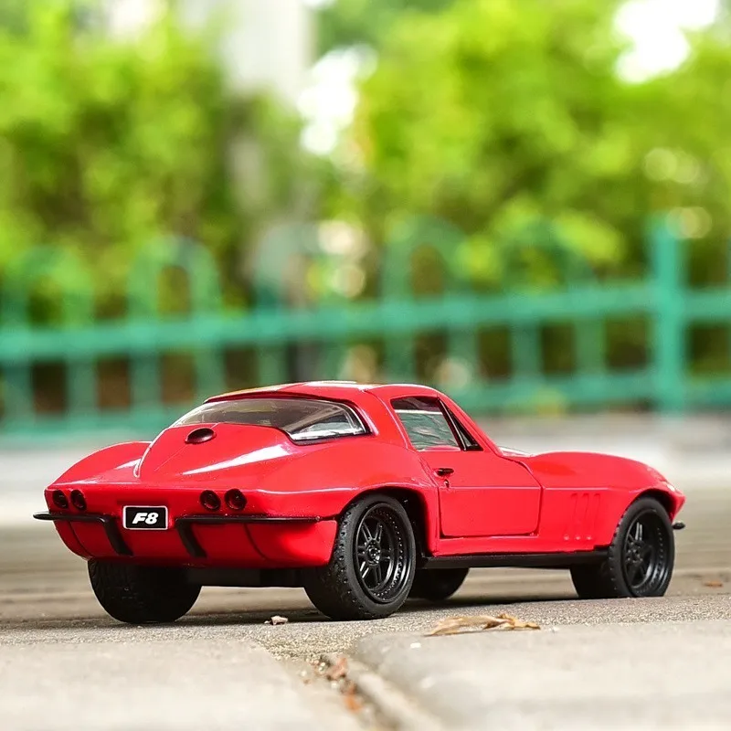 Jada 1:32 Масштаб красный Chevrolet Corvette металлический сплав гоночный автомобиль литой