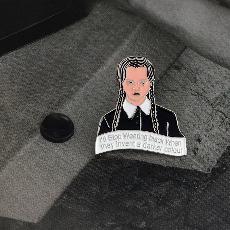 MINGQI Addams Family Inspired эмалированные Броши темного цвета в среду креативные значки