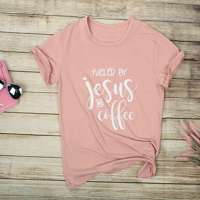 Женская футболка с коротким рукавом Fueled By Jesus And Coffee Повседневная круглым вырезом для девочек лето