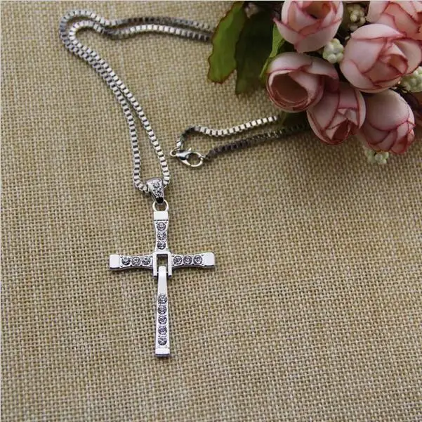 2016 Горячая продажа фильма Форсаж кулон крест Доминика Торетто мужское ожерелье