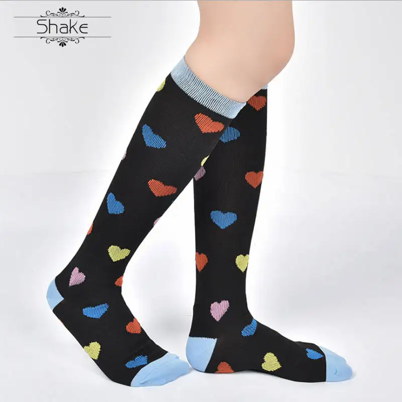 Яркие Компрессионные носки в форме сердца профессиональная защита ног длинные