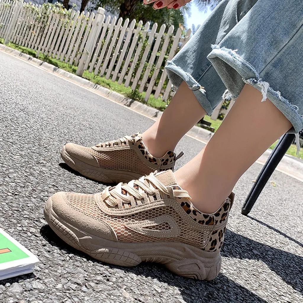 Женские кроссовки на платформе со шнуровкой толстой вулканизированной подошве