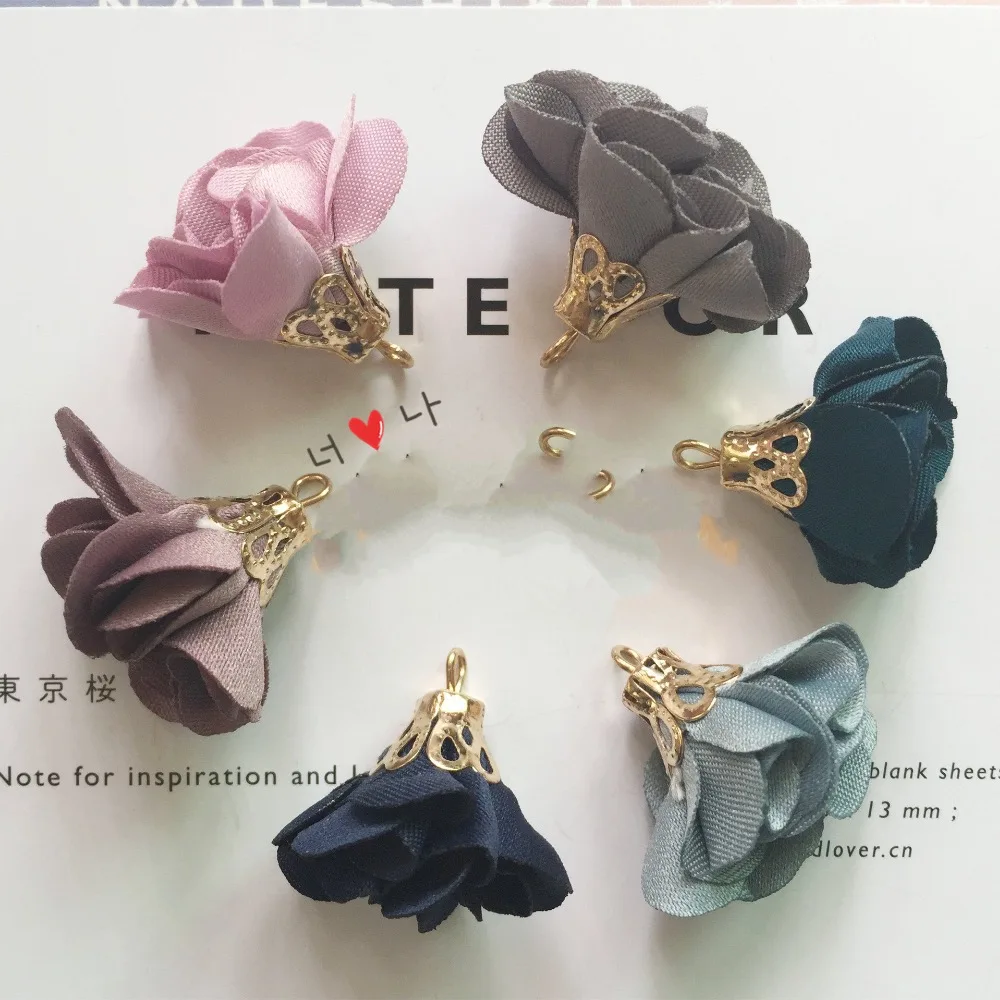 50 шт Новое прибытие Ткань Цветок украшенные кисточкой амулеты DIY Ювелирные