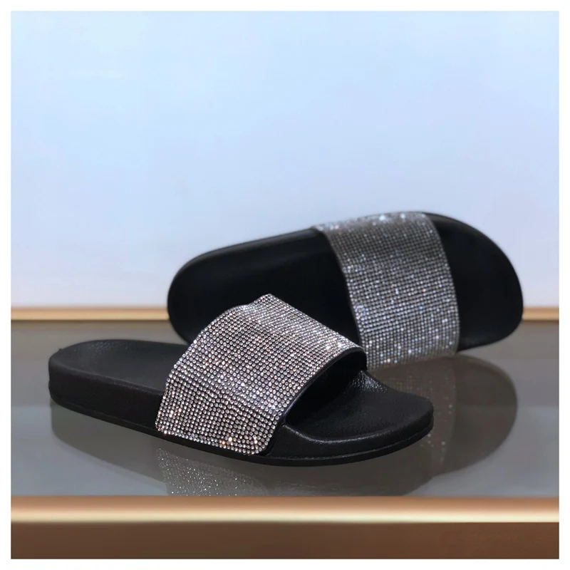 BLACK SLIVER Женские шлепанцы с камнями Шлёпанцы на плоской подошве; женская обувь; блестящие сандалии со стразами; пляжные вьетнамки; домашняя женская летняя обувь на платформе - Цвет: BLACK SLIVER