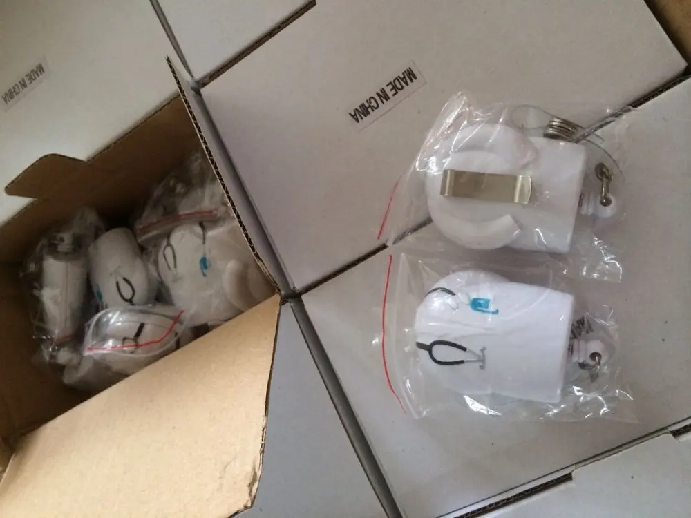 Милый мультфильм доктор одежда Выдвижной id бейдж катушка 3 шт./лот|retractable badge reels|id