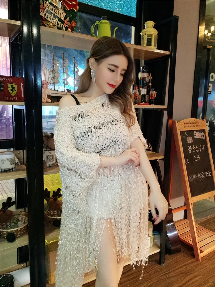 2020 на осень-зиму Новый женский перо кисточкой с рукавами летучая мышь