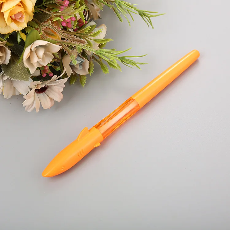 orange 1 шт. милые кавайные черные чернила Акула мультипликационная гелевая ручка пластиковые нейтральные ручки для письма офисные школьные принадлежности корейские канцелярские принадлежности - Цвет: orange