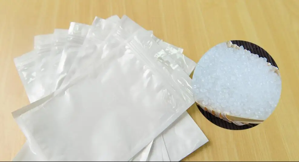 

1000pcs 20*27cm Wholesale Plastic package bag pouch Zipper Clear white retail Resealable bags Moisture-proof Waterproof Glossy