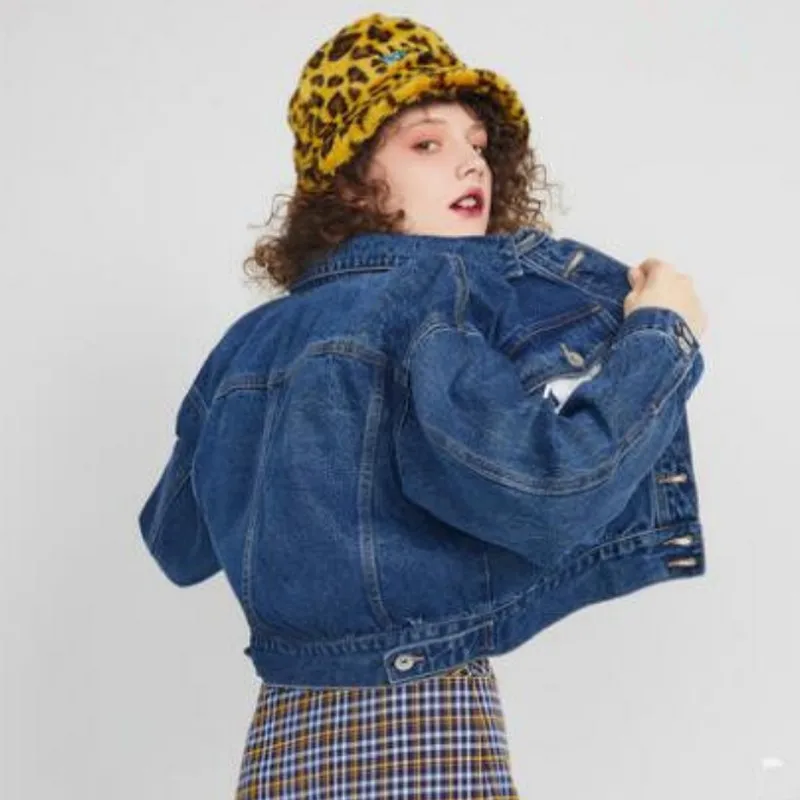 Повседневная модная джинсовая куртка для женщин с буквенным принтом и большим