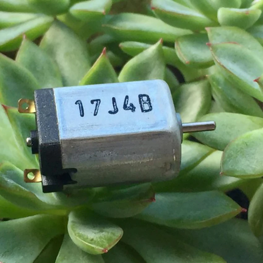 Микро-двигатель с металлической щеткой, постоянный ток 1-5 В, 3 в, 15500 об/мин, длина вала плоского двигателя 6,4 мм, диаметр вала 1,5 мм, электрическое оборудование 19,5*14,8*11 мм