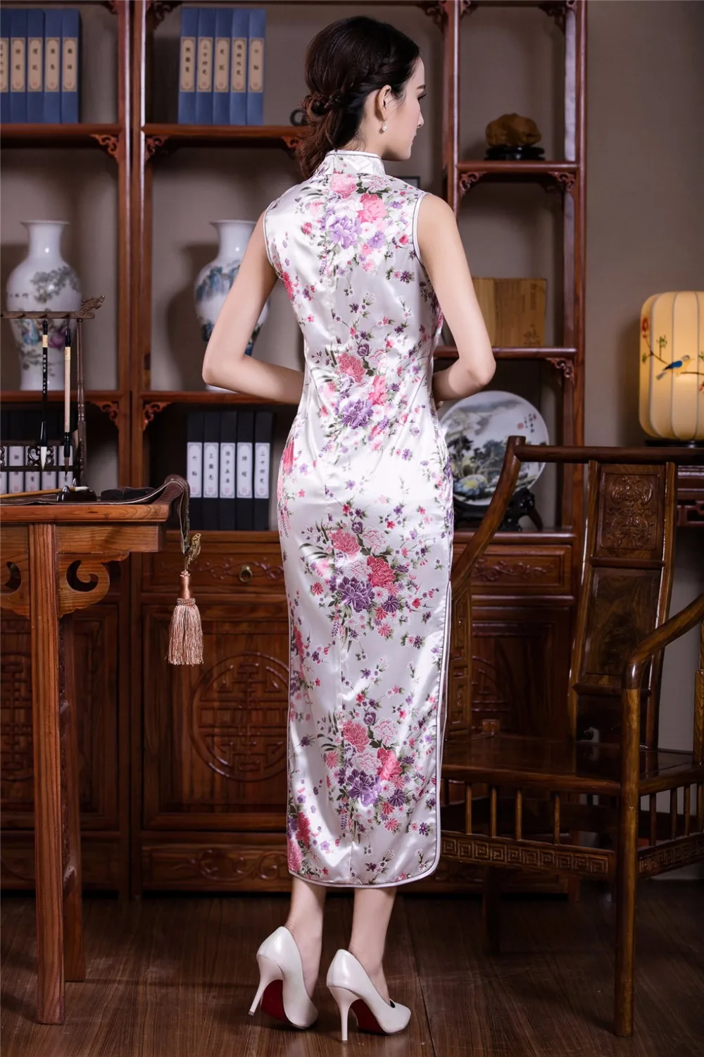 

Shanghai Story Faux Silk chinese traditional long sleeveless dresses cheongsam dress Chinese Style wedding Dress for women