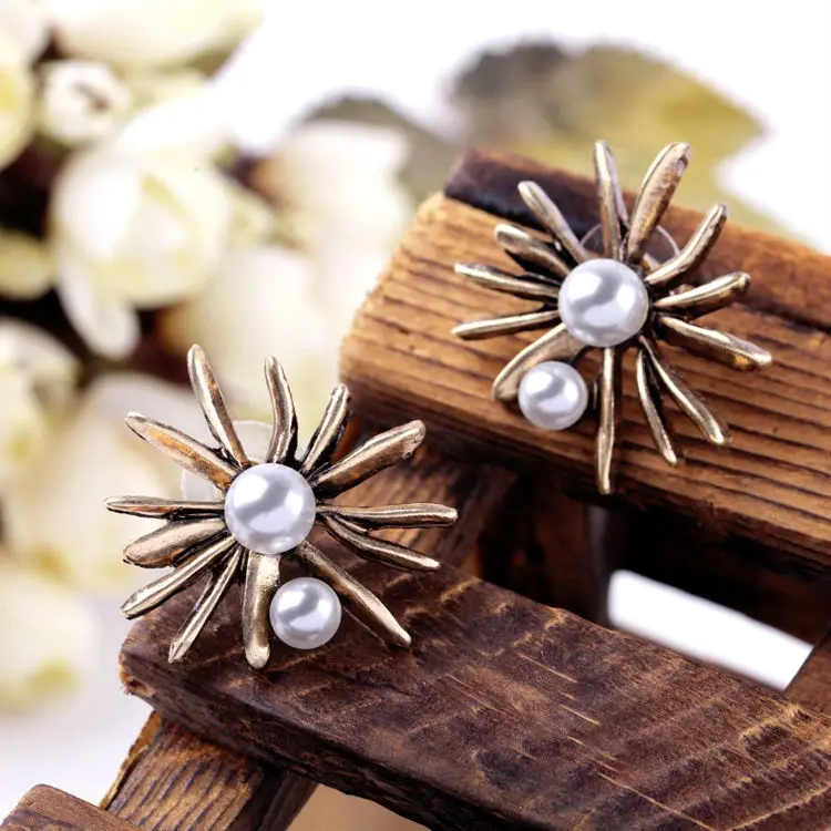 Simple Design Simulated Pearl Meaningful Birthday Gift Antique Gold Color Fashion Alloy Floral Stud Earring | Украшения и