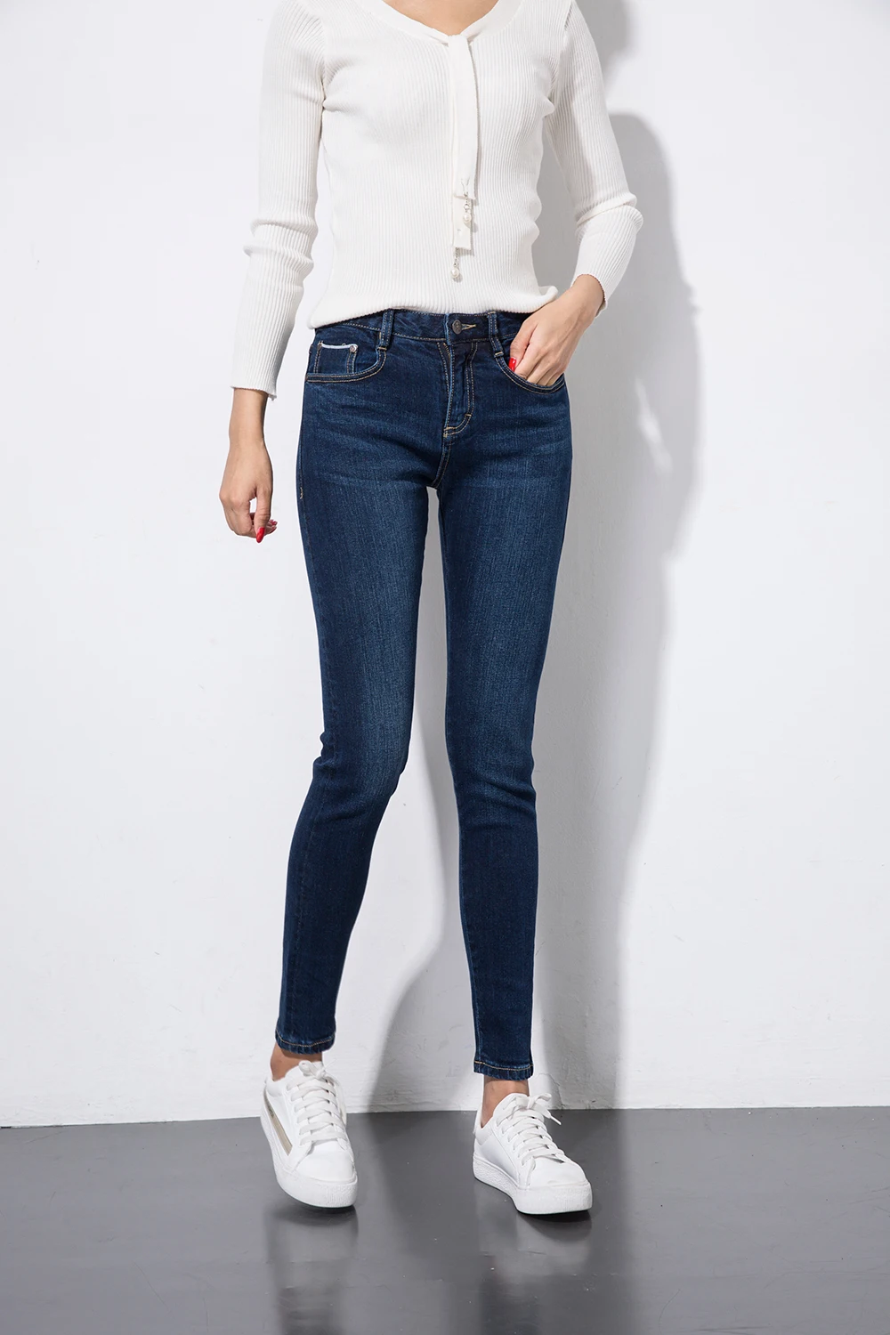 Benevolent Monkey/ хлопковые джинсы для женщин, красные джинсы с бахромой, Корейская версия, стрейч, тонкие повседневные трендовые джинсы с высокой талией