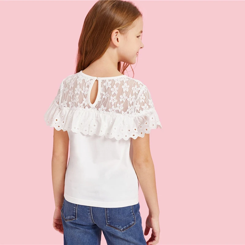 SHEIN/Детская милая блузка для девочек с кружевной кокеткой, вышивкой и рюшами, г. Летние повседневные топы с короткими рукавами