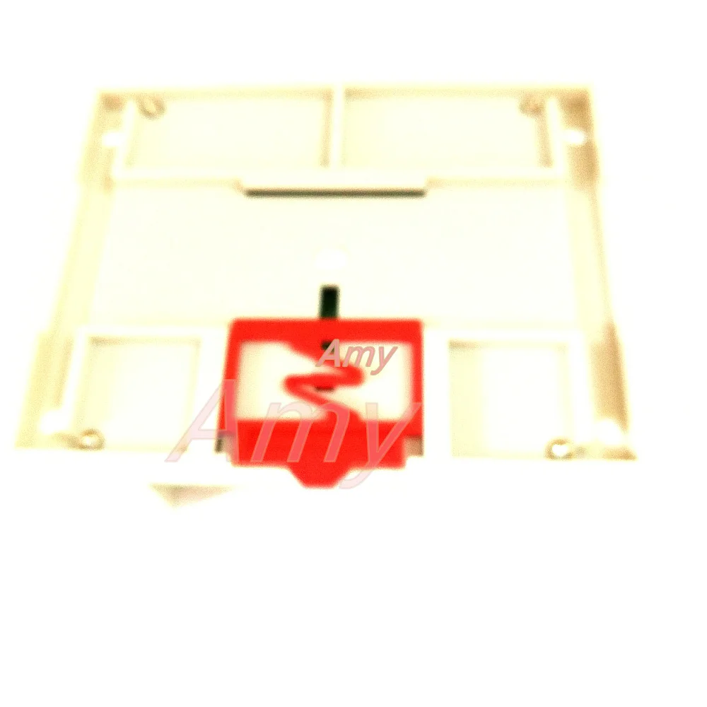 Резервуар для воды. Водная башня. Автоматический регулятор уровня воды реки