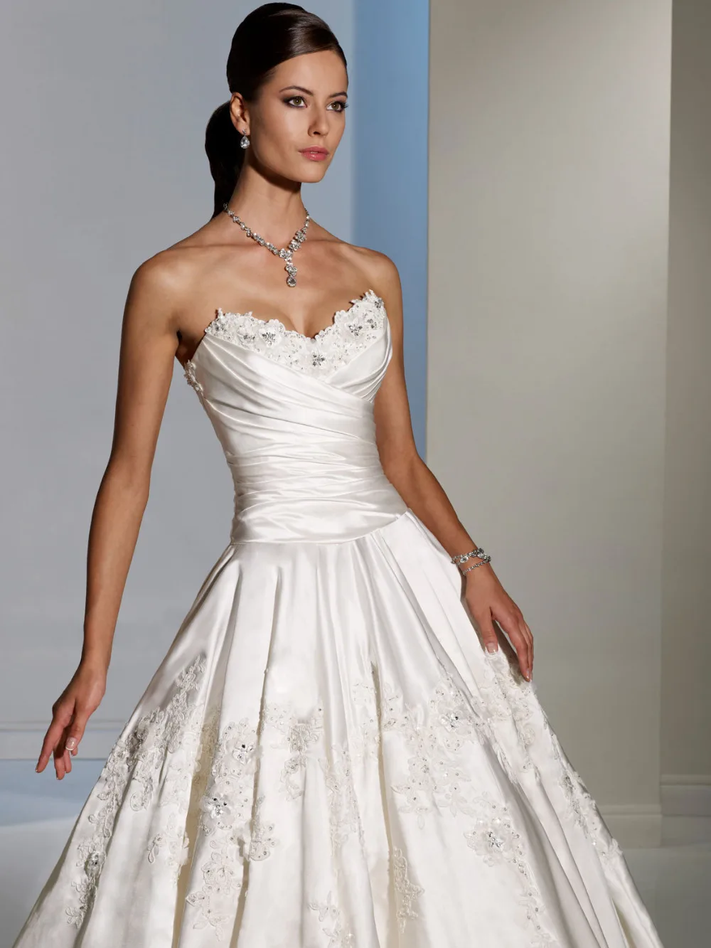 Modern Sweetheart Neckline Long Train Silver Wedding Dresses China | Свадьбы и торжества