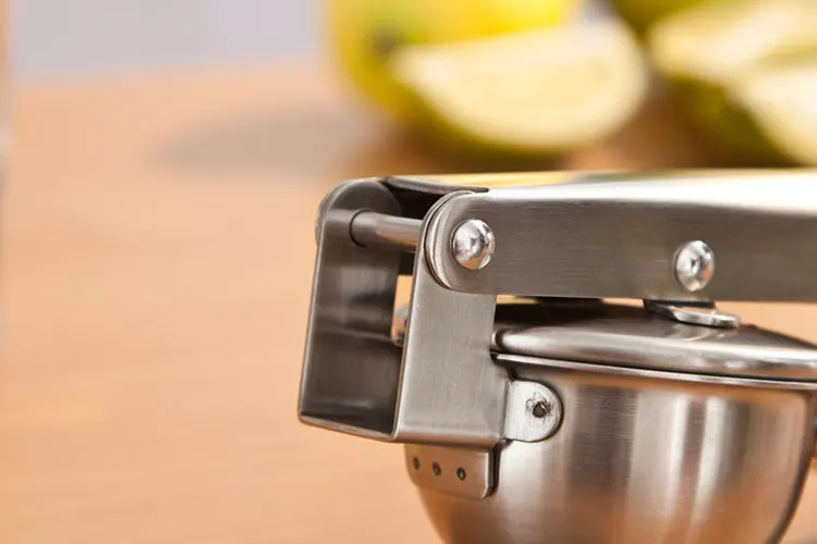 2018 Бесплатная доставка Нержавеющая сталь все фрукты Кухонные гаджеты Ручной